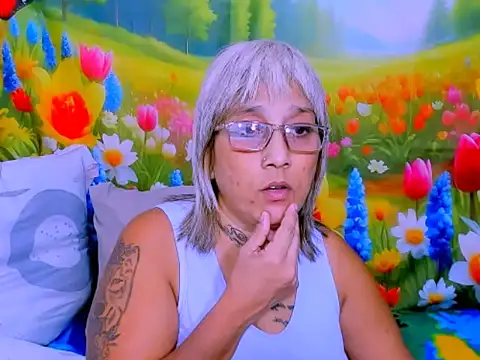 indianroxy live cam on StripChat