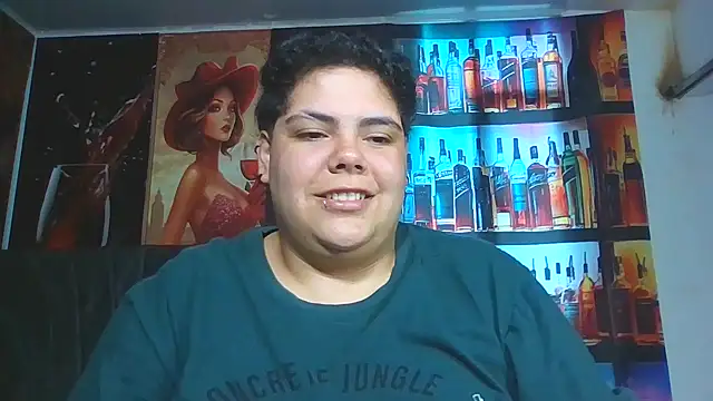 Hailey_Curvy live cam on StripChat