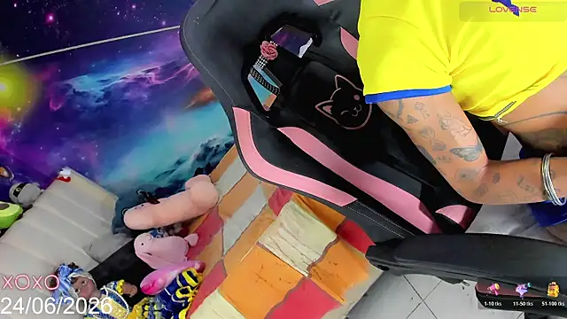 Nella_Dolls webcam
