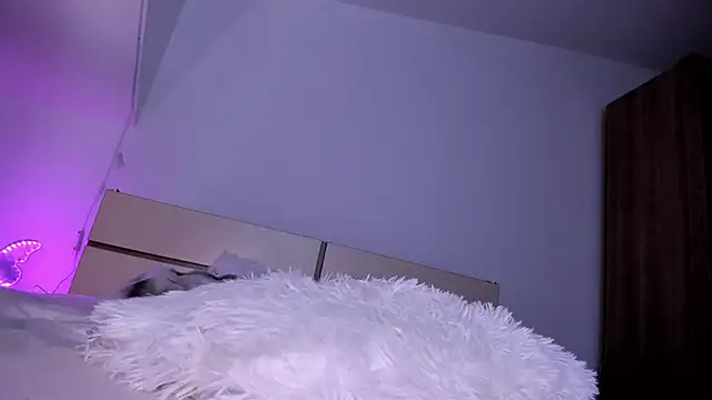 scarlettjakobs - ScarlettJakobs's free webcam - UK Sex Cams