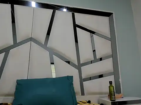 Violett_Bliss webcam