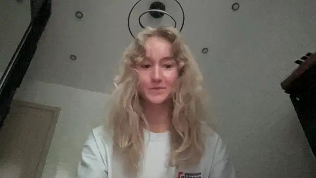 MissMillyx live cam on StripChat
