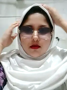 nusrat-n (F young) - Full nude