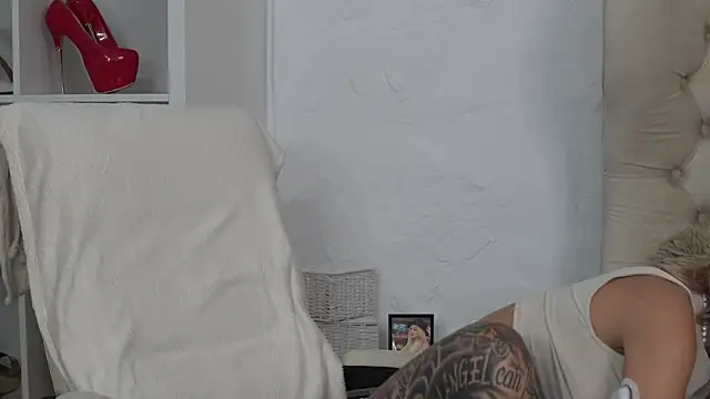 TiffanyMaze webcam