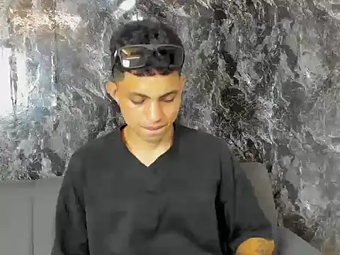 cameron_lux77 webcam