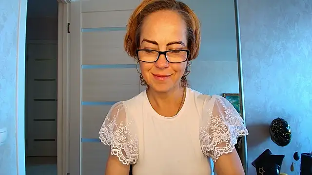 lioraweiss - LioraWeiss's free webcam - UK Sex Cams
