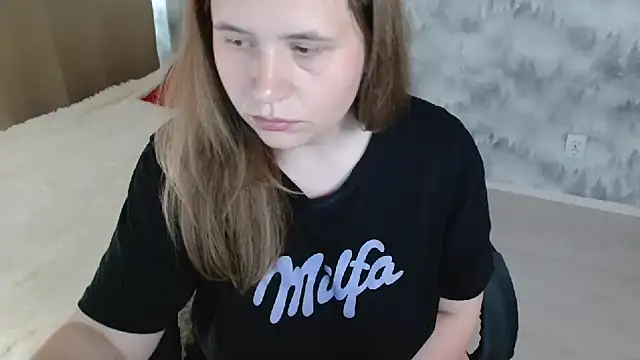 AdelinaLawson live cam on StripChat