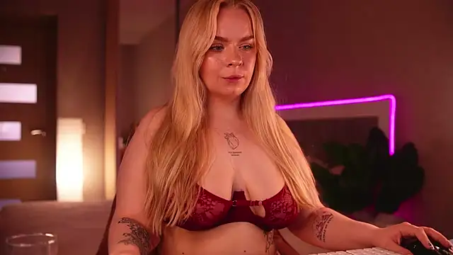 LisaLove3 webcam