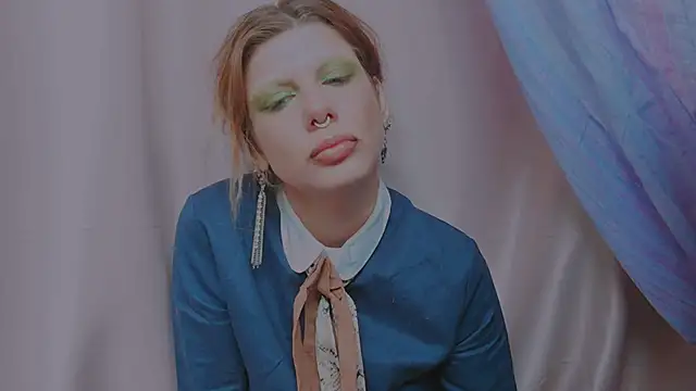 VivienDarkbloom webcam
