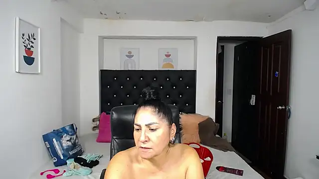 mature_bigboobs10 webcam