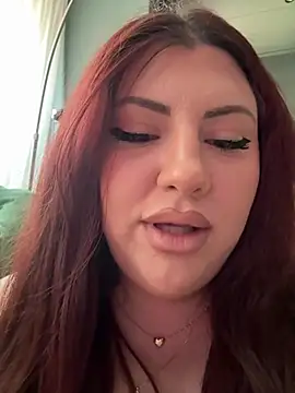 CurvyKimmy1
