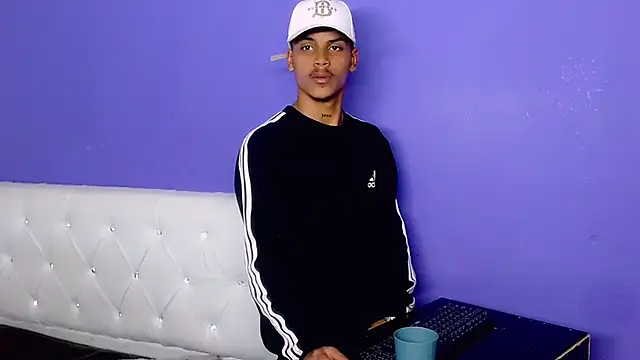 Angel_foxc13 webcam