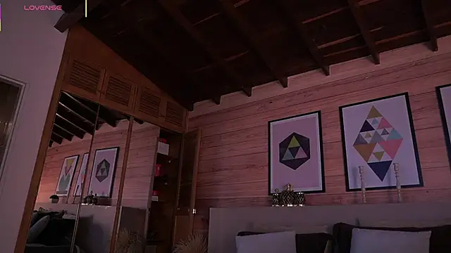 AriaFoster webcam