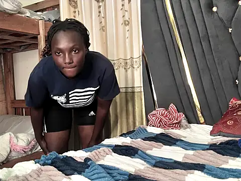 sexyleah25 webcam