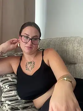 ManjaWinkler live cam on StripChat