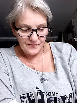 irinamaux live cam