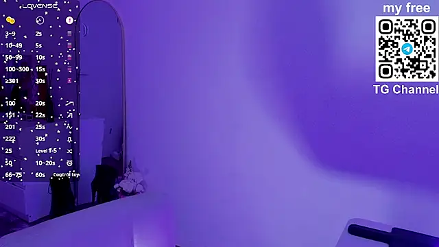 cherry_pie_888 live cam on StripChat