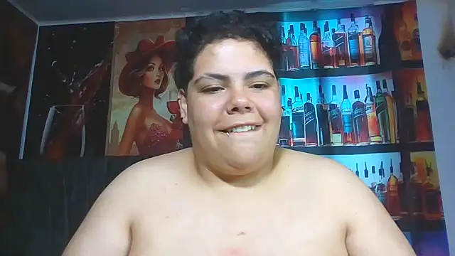 Hailey_Curvy live cam