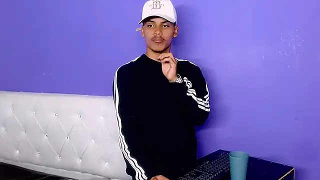 angel_foxc13 (M twink) - Happy Happy Angel..!!😜🎉