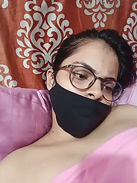 Sandhya_77 Live Webcam on Stripchat