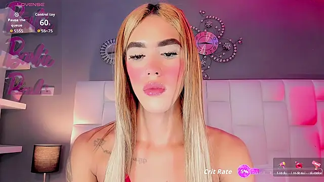 Nikol-hilton live cam on StripChat