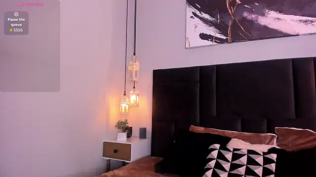 evazul live cam on StripChat