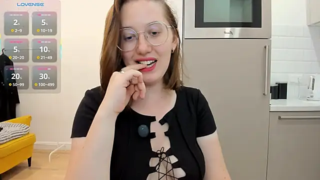 Charmy_Gracy live cam