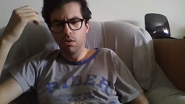 RikCum4u's room