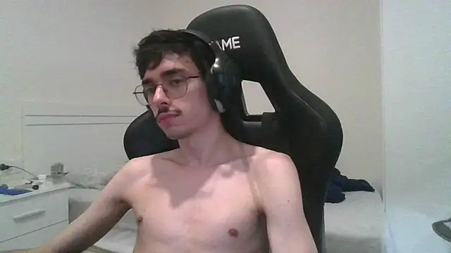 gabrielNovin17cm webcam
