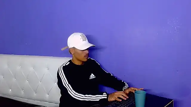 Angel_foxc13 webcam