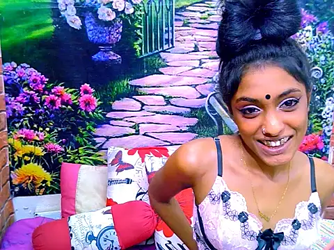 IndianPretty14u2Luv webcam