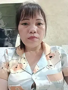 Sana-vn live cam on StripChat