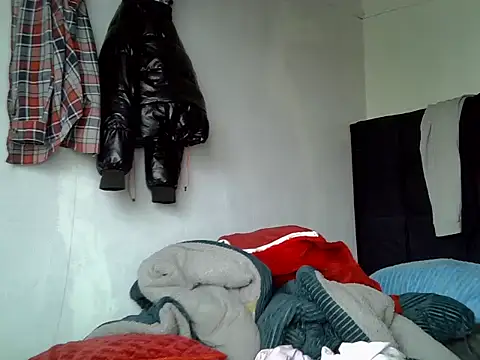 pretty_jaz live cam on StripChat