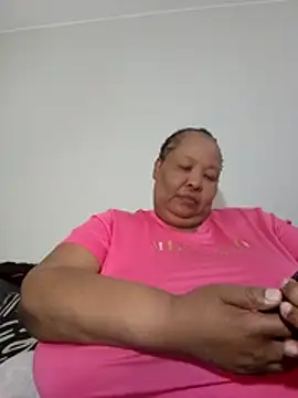 nancy111 (F milf) - Make me squit and cum on my toy