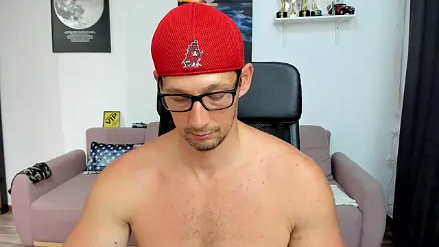 BrutusK08 webcam