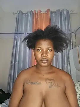 TrishaKalid webcam