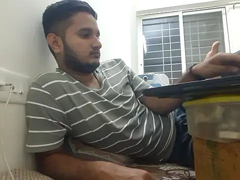 young-hairy-jon webcam