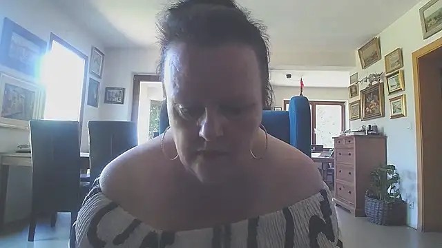 TiffanyMature webcam
