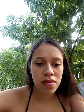 lachiki_plus live cam