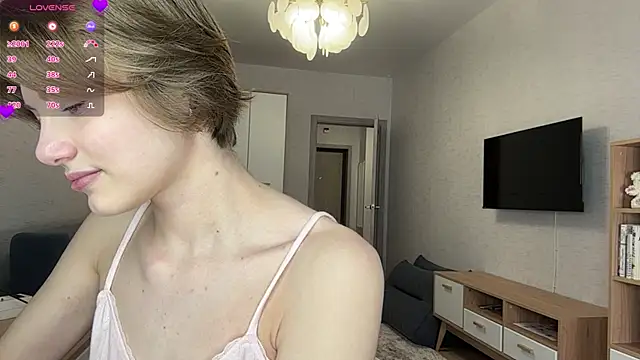 LinaFlamie webcam