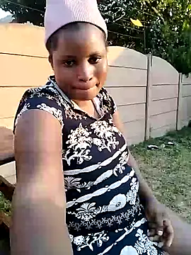 JuicyHoney_01 webcam