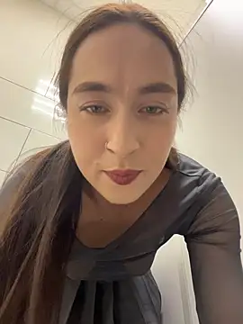 Holly_Play