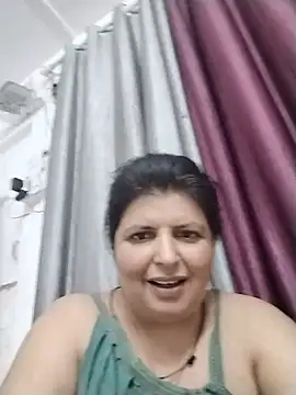 Jann_Riya333 live cam on StripChat