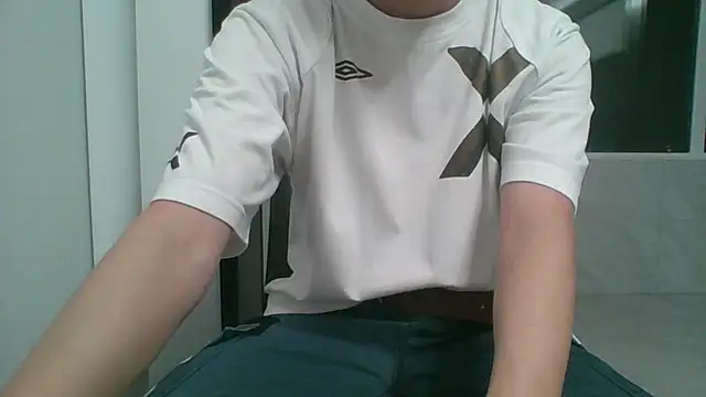 nole_china7 (Ask my age) - talk / fun / cum