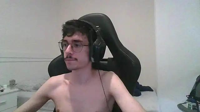 gabrielnovin17cm - GabrielNovin17cm's free webcam - UK Sex Cams
