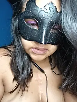 morriganrosee (F young) - dildo anal en cuatro  por 5 min