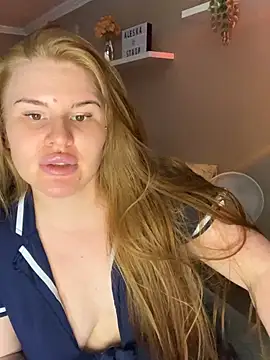 RedFoxQueen live cam