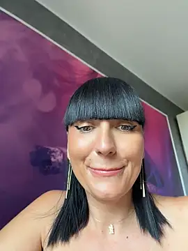 MysticCleo live cam