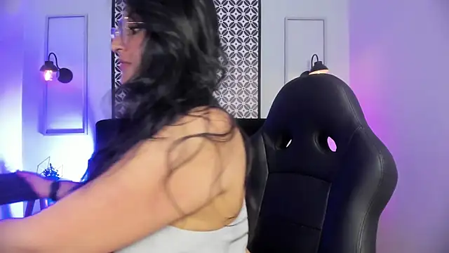 Amber_gold_ webcam