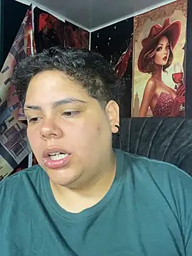 Hailey_Curvy live cam
